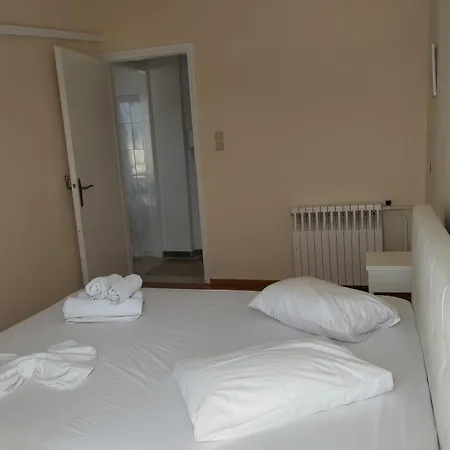 Appartamento Ionias Penthouse Corinto Esterno foto