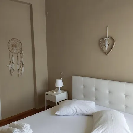 Appartamento Ionias Penthouse Corinto Esterno foto